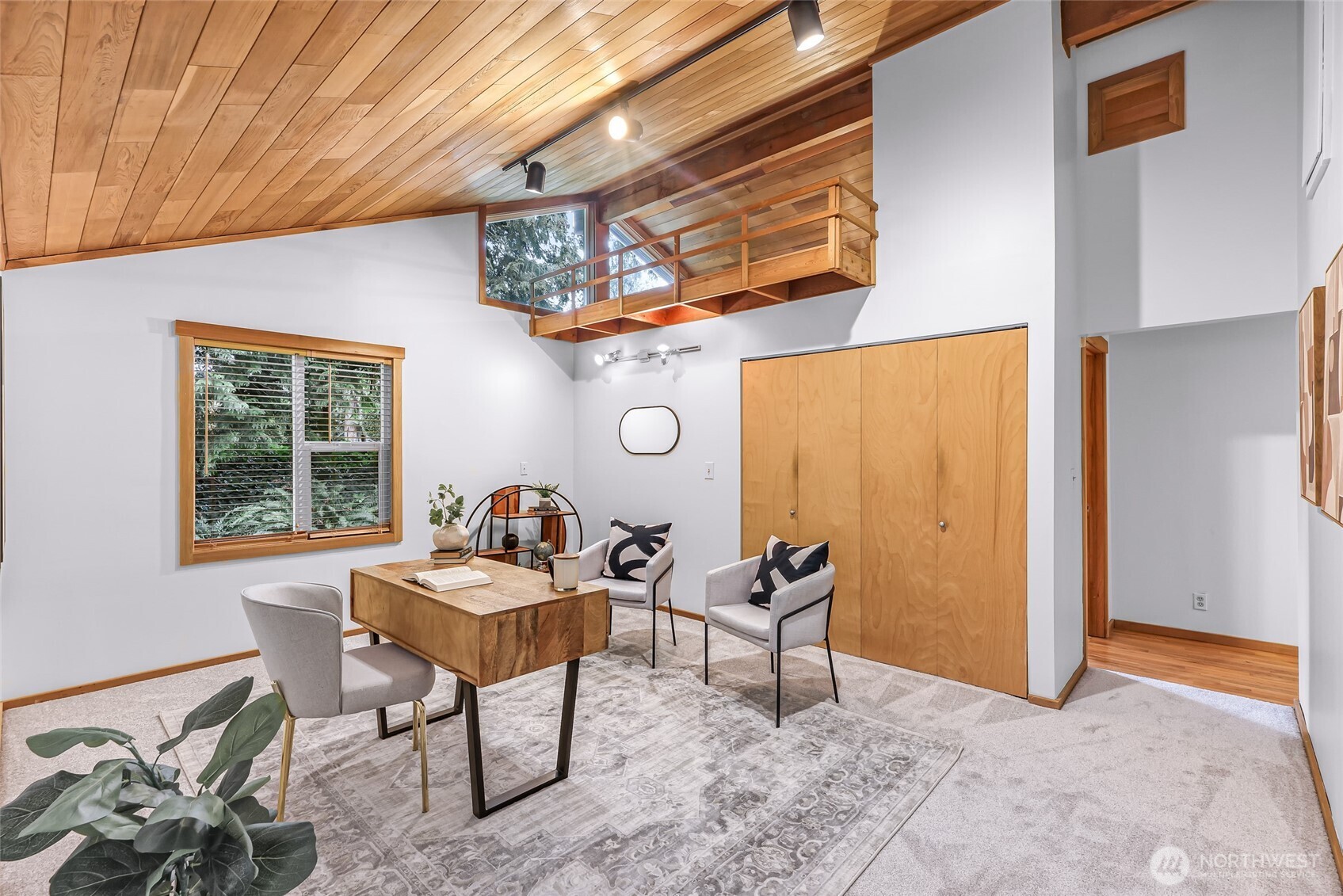 12214 NE 97th Street , Kirkland, WA 98033