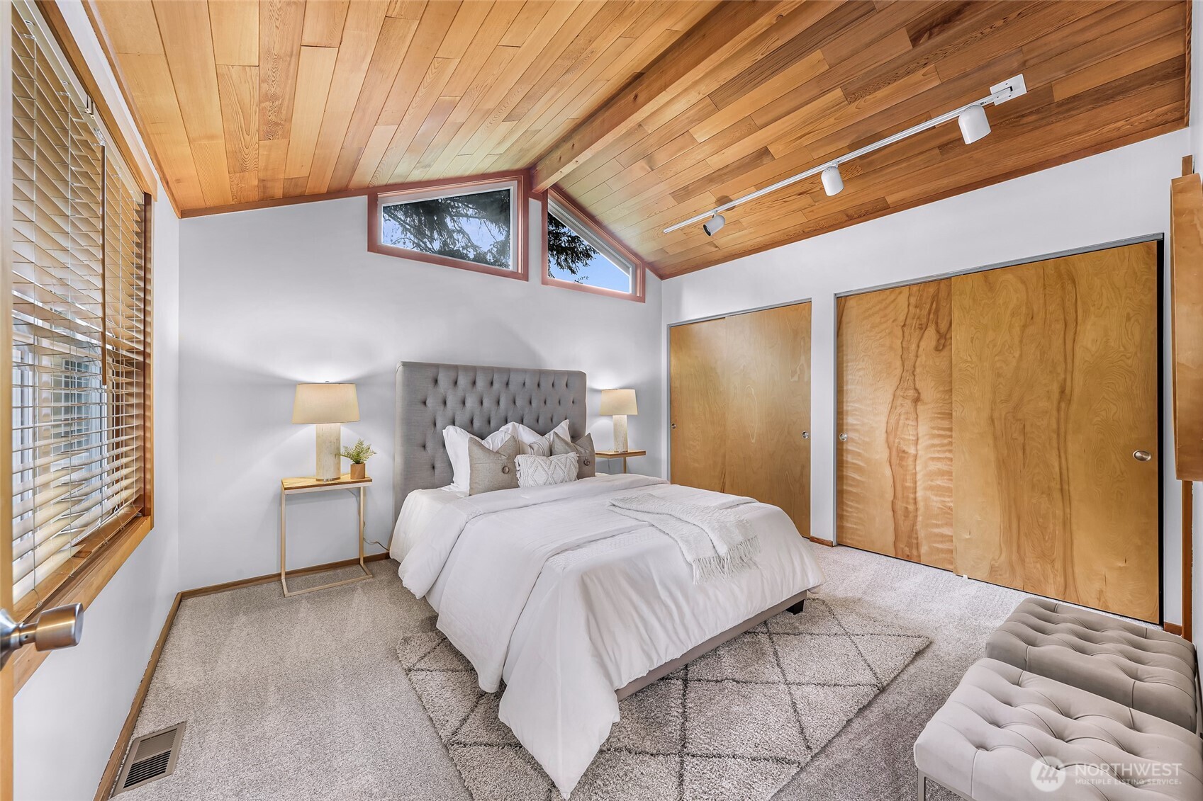 12214 NE 97th Street , Kirkland, WA 98033