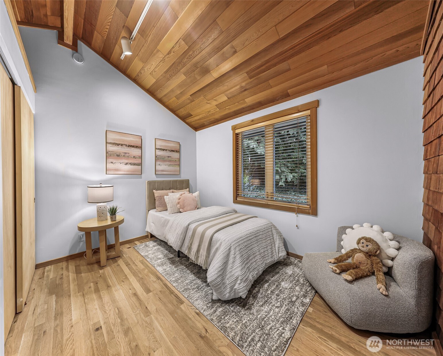 12214 NE 97th Street , Kirkland, WA 98033