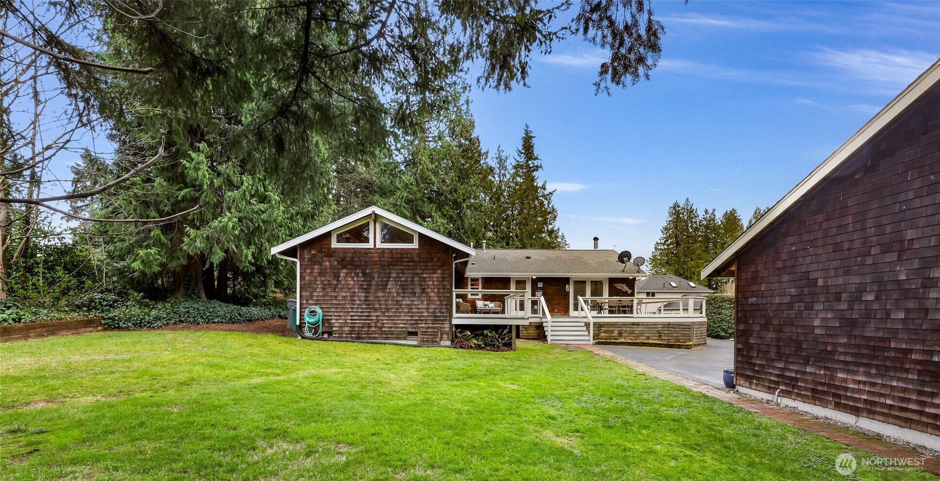 12214 NE 97th Street , Kirkland, WA 98033