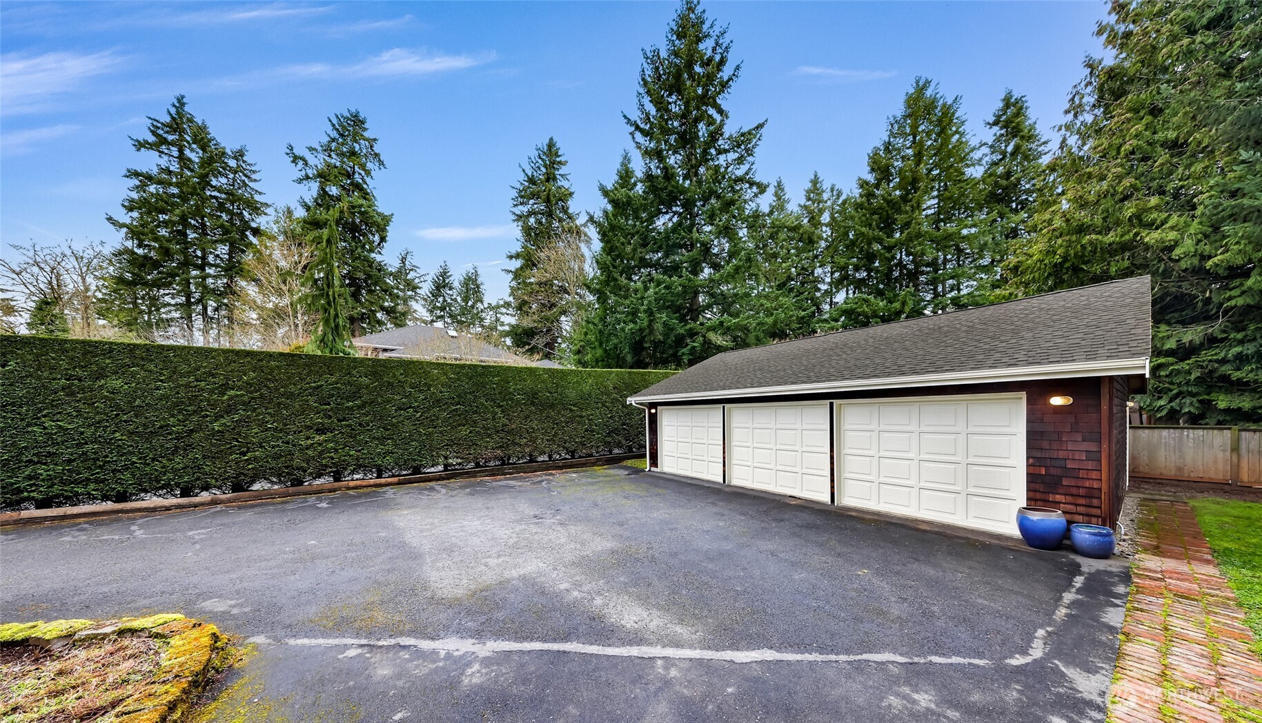 12214 NE 97th Street , Kirkland, WA 98033