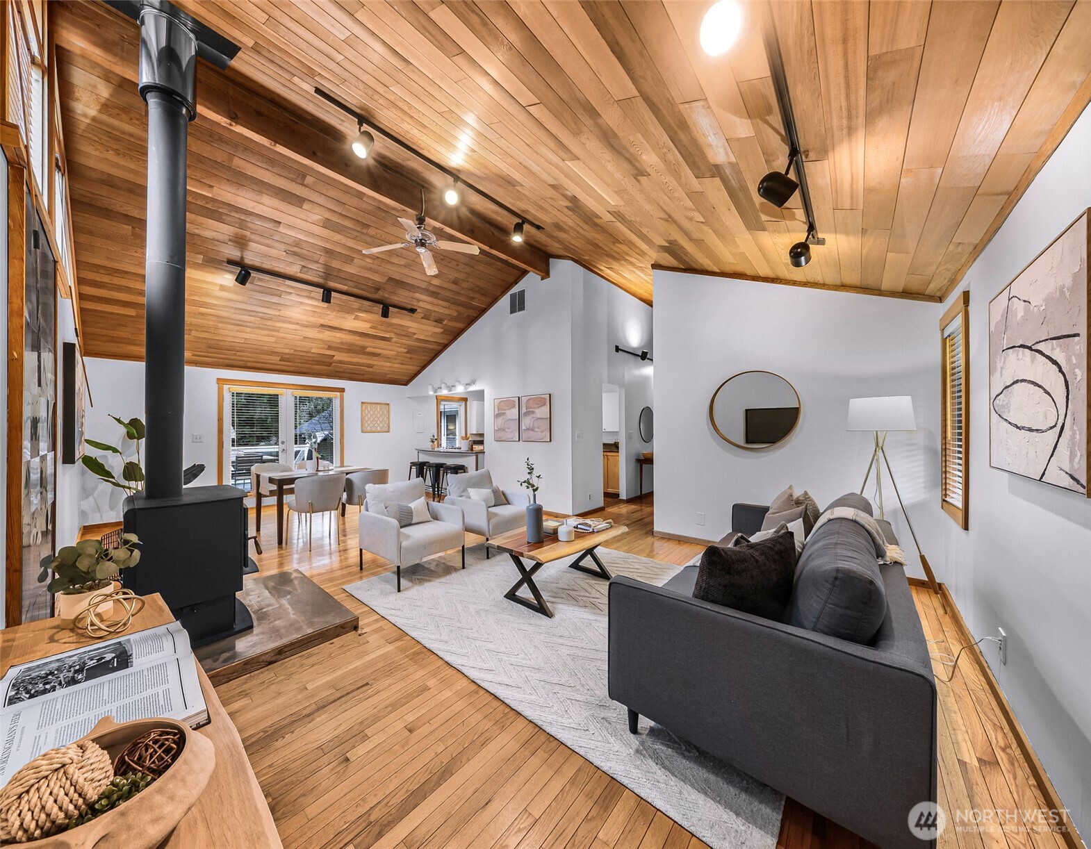 12214 NE 97th Street , Kirkland, WA 98033