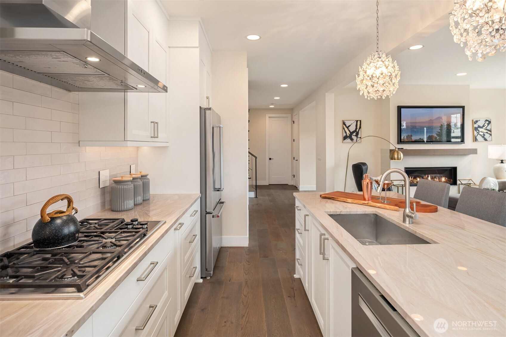 1231 4th Street W, Kirkland, WA 98033