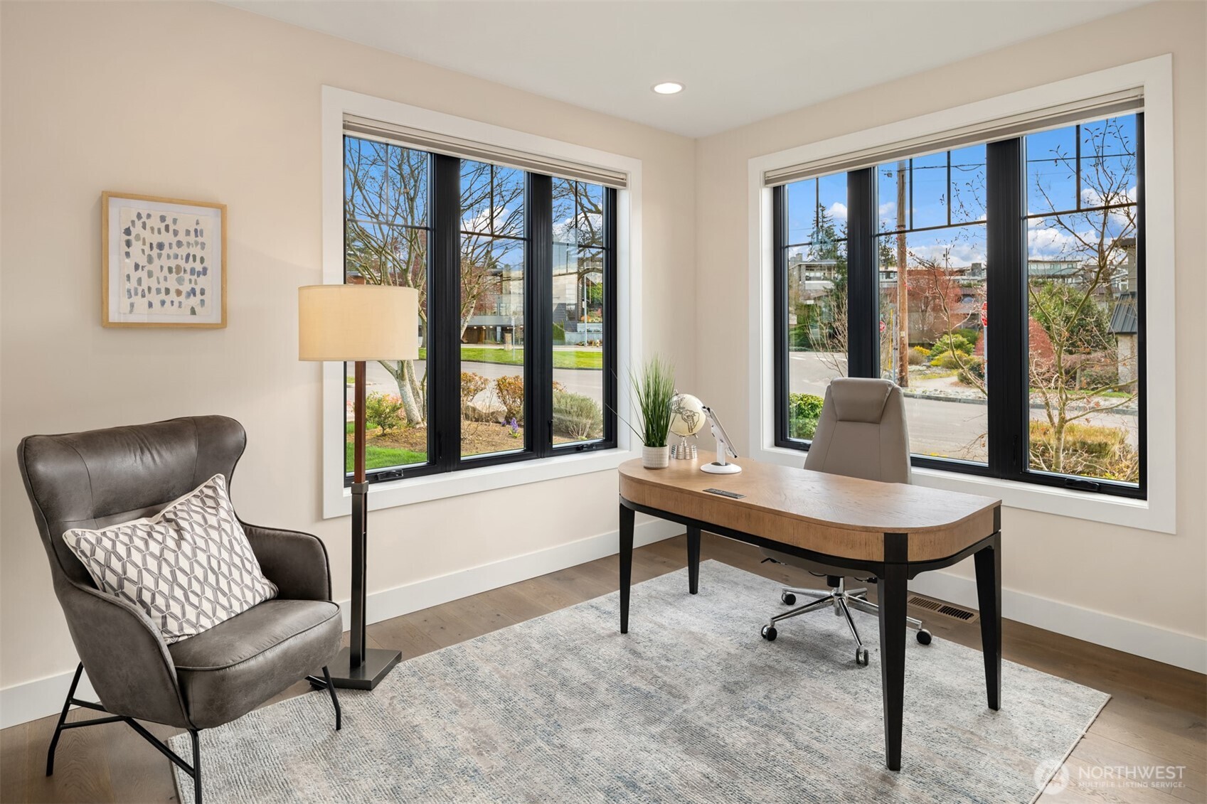 1231 4th Street W, Kirkland, WA 98033