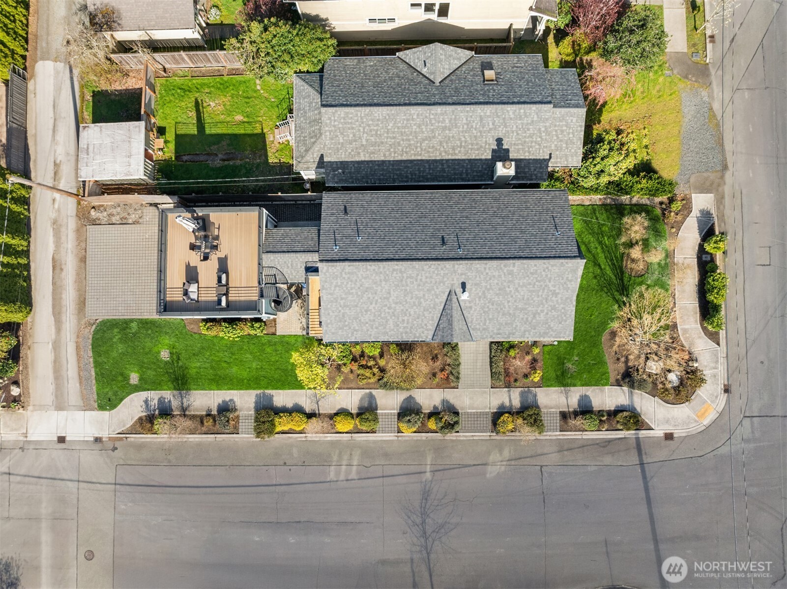 1231 4th Street W, Kirkland, WA 98033