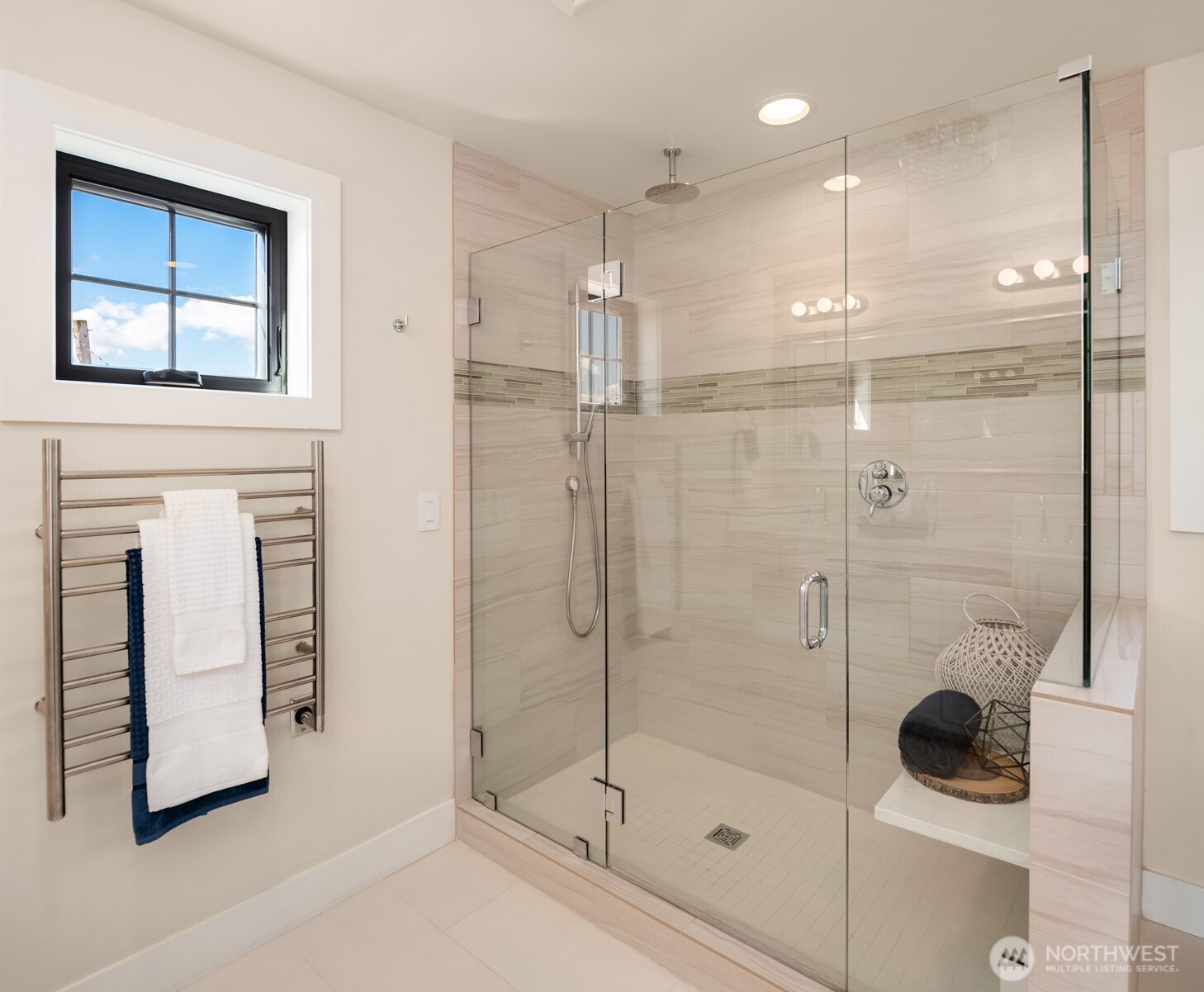 1231 4th Street W, Kirkland, WA 98033