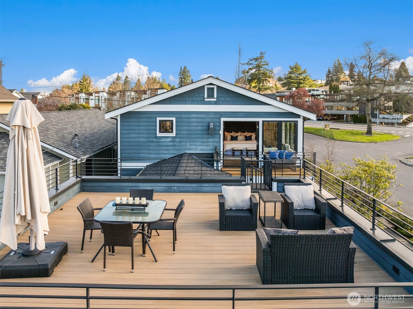 1231 4th Street W, Kirkland, WA 98033