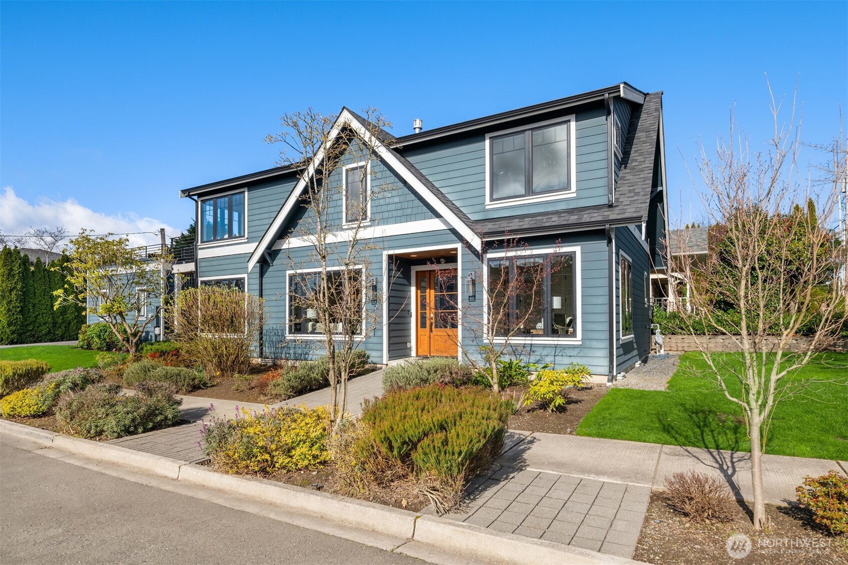 1231 4th Street W, Kirkland, WA 98033