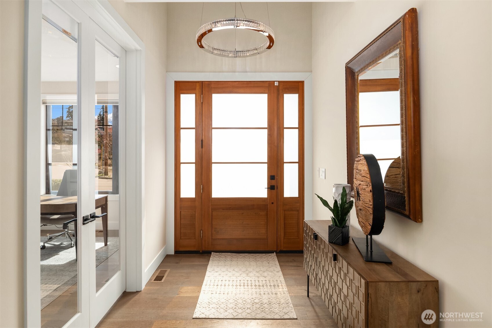 1231 4th Street W, Kirkland, WA 98033