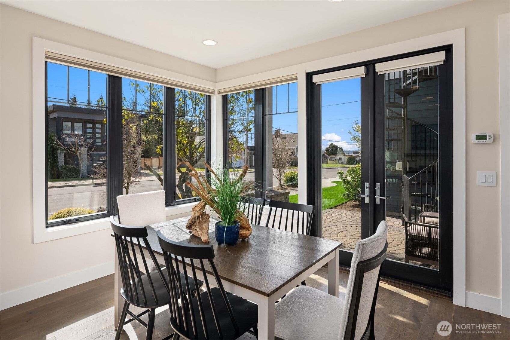 1231 4th Street W, Kirkland, WA 98033