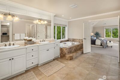 2330 279th Drive SE, Sammamish, WA 98075 - Photo 22