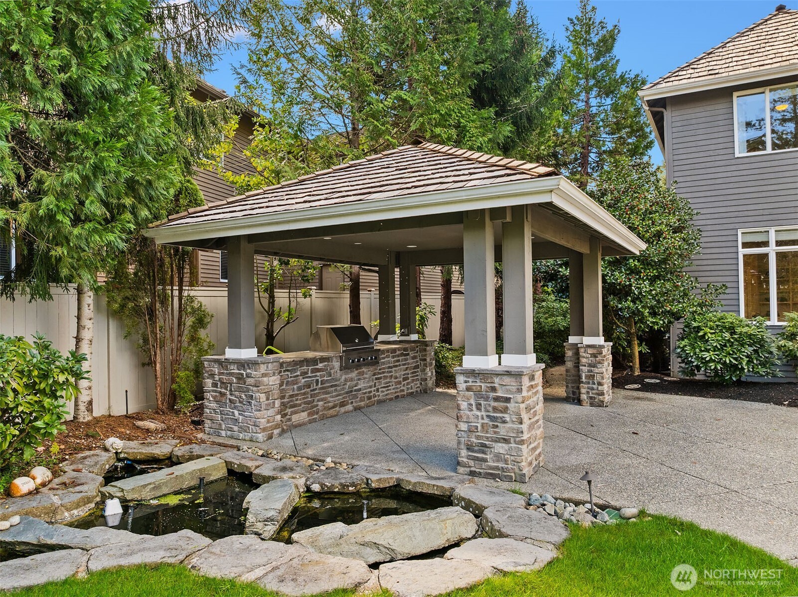 2330 279th Drive SE, Sammamish, WA 98027