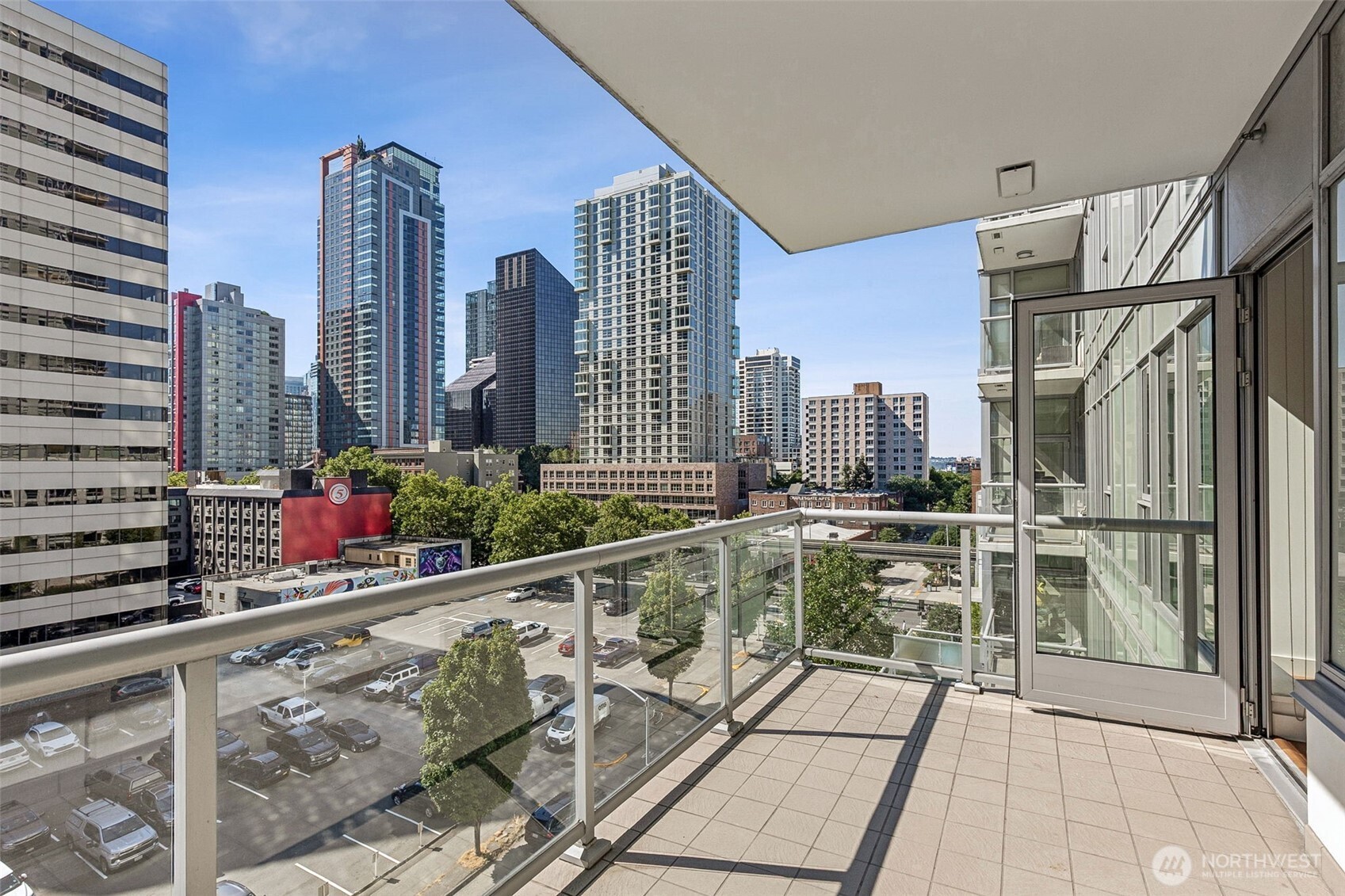 588 Bell Street #606S, Seattle, WA 98121