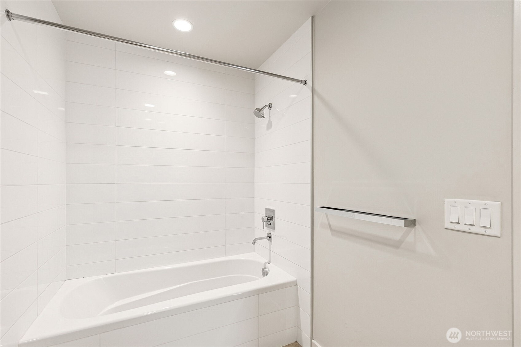 588 Bell Street #606S, Seattle, WA 98121