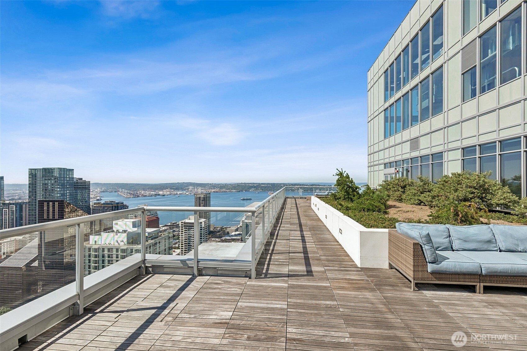 588 Bell Street #606S, Seattle, WA 98121