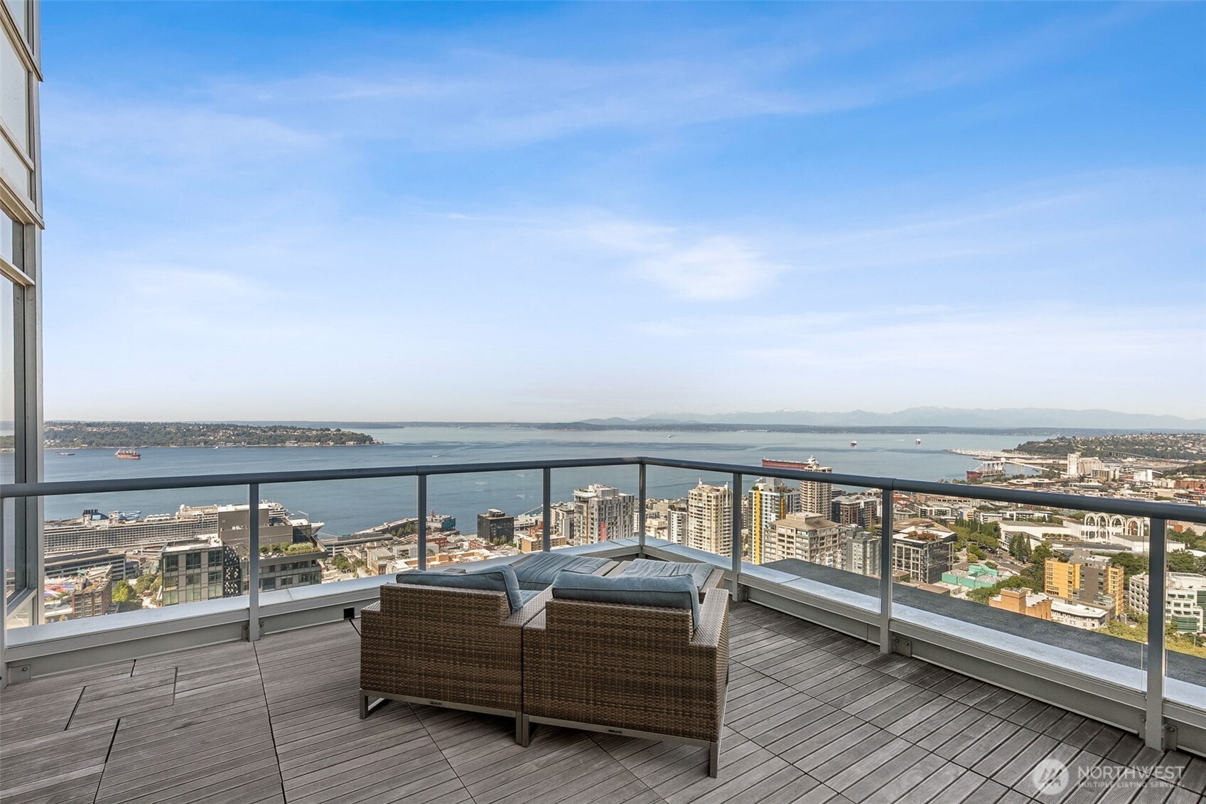 588 Bell Street #606S, Seattle, WA 98121