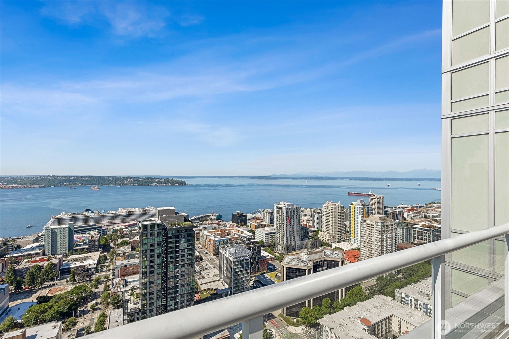 588 Bell Street #606S, Seattle, WA 98121