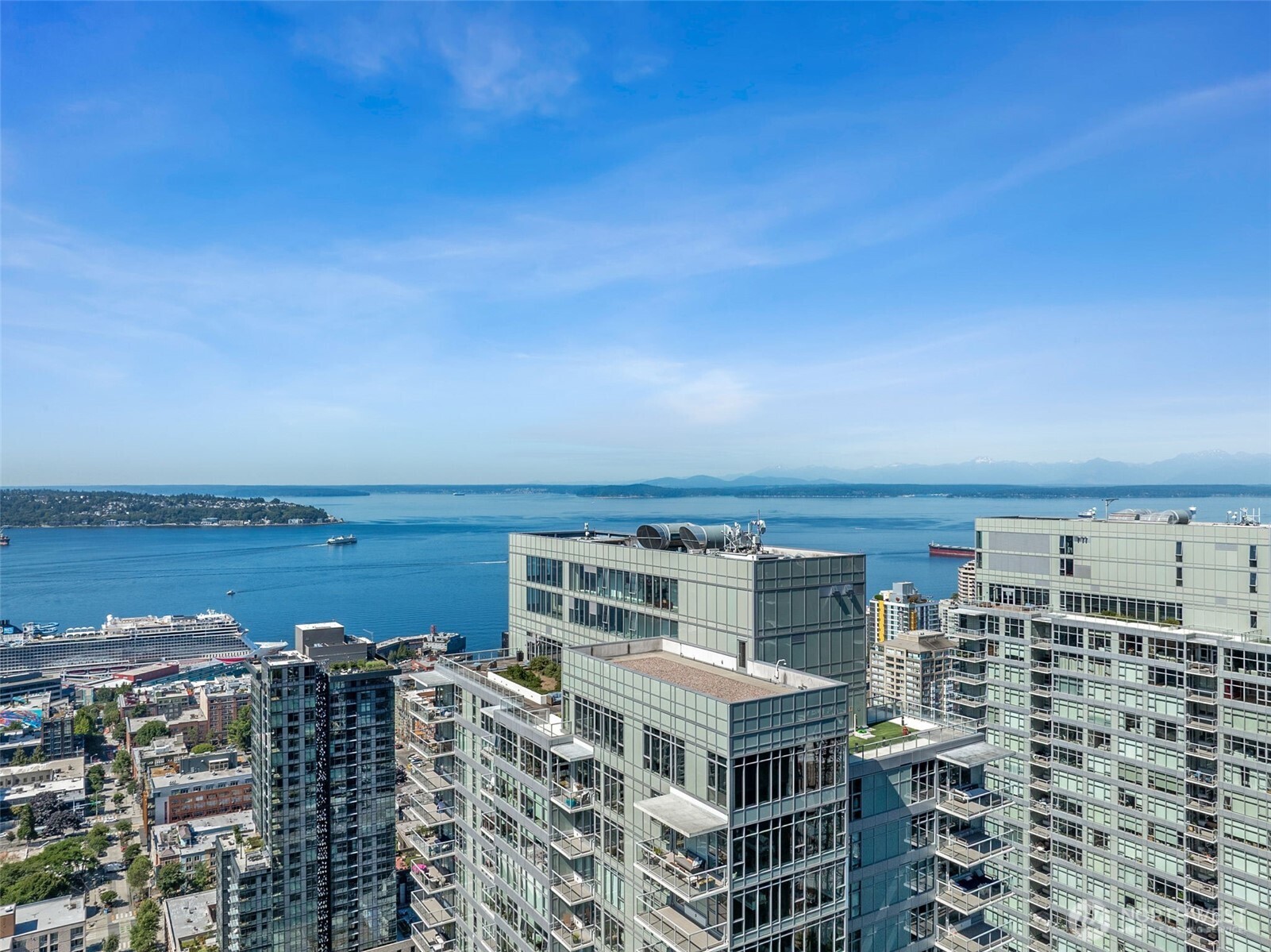 588 Bell Street #606S, Seattle, WA 98121