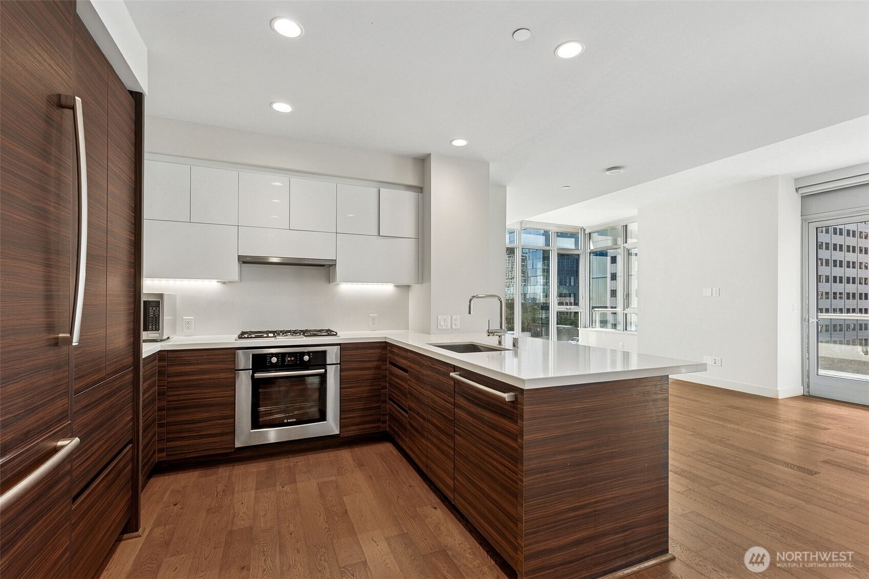 588 Bell Street #606S, Seattle, WA 98121