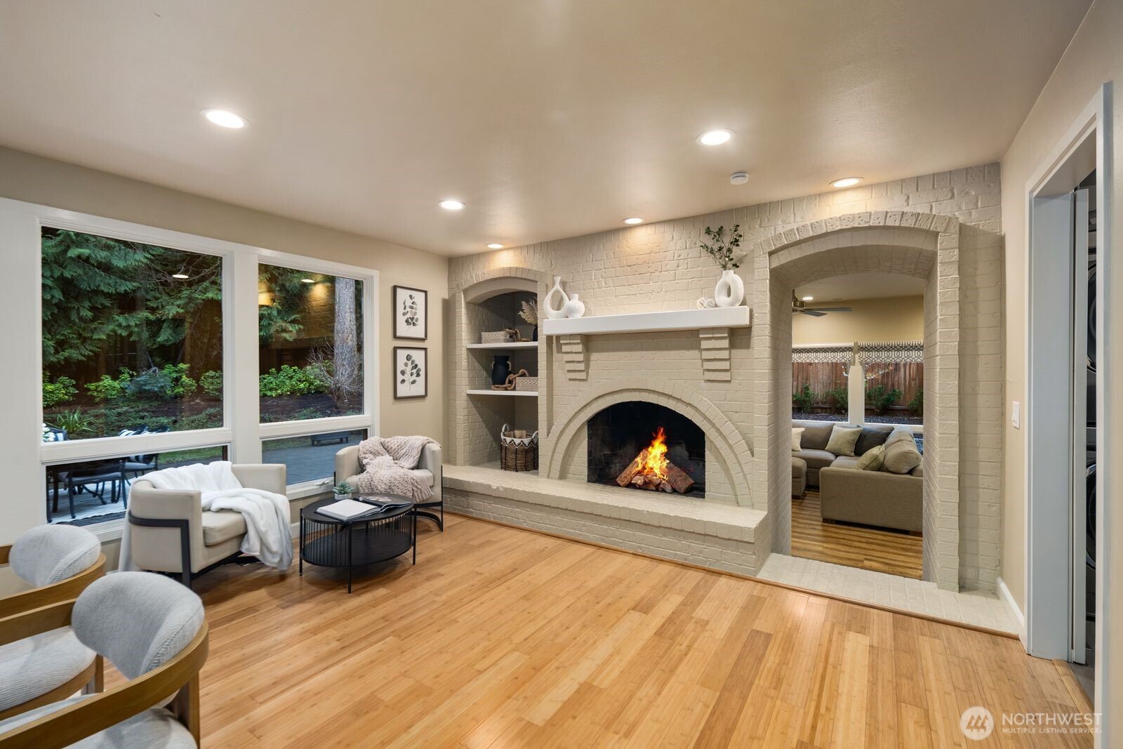 22720 NE 46th Street , Redmond, WA 98053-8205