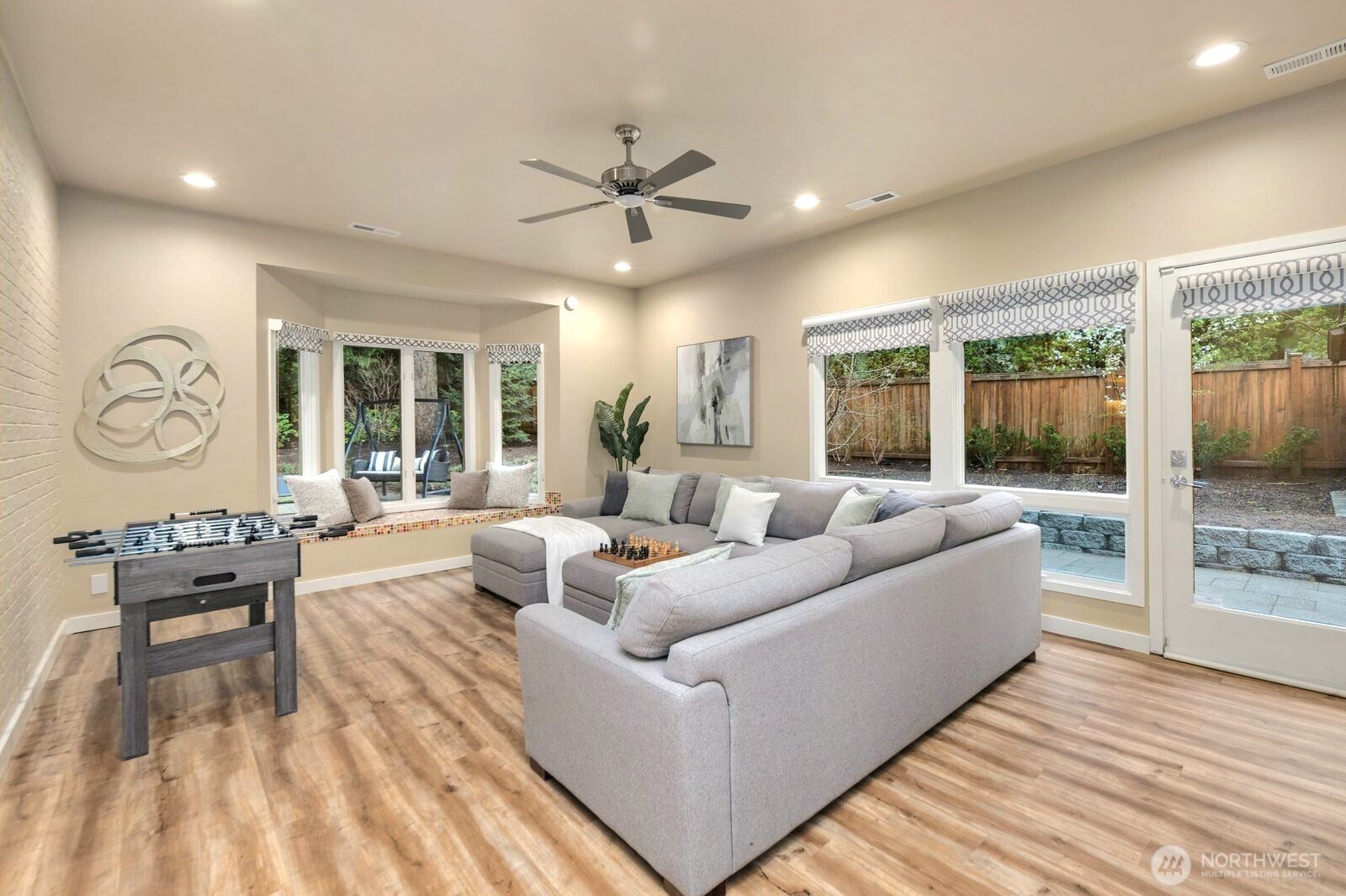 22720 NE 46th Street , Redmond, WA 98053-8205