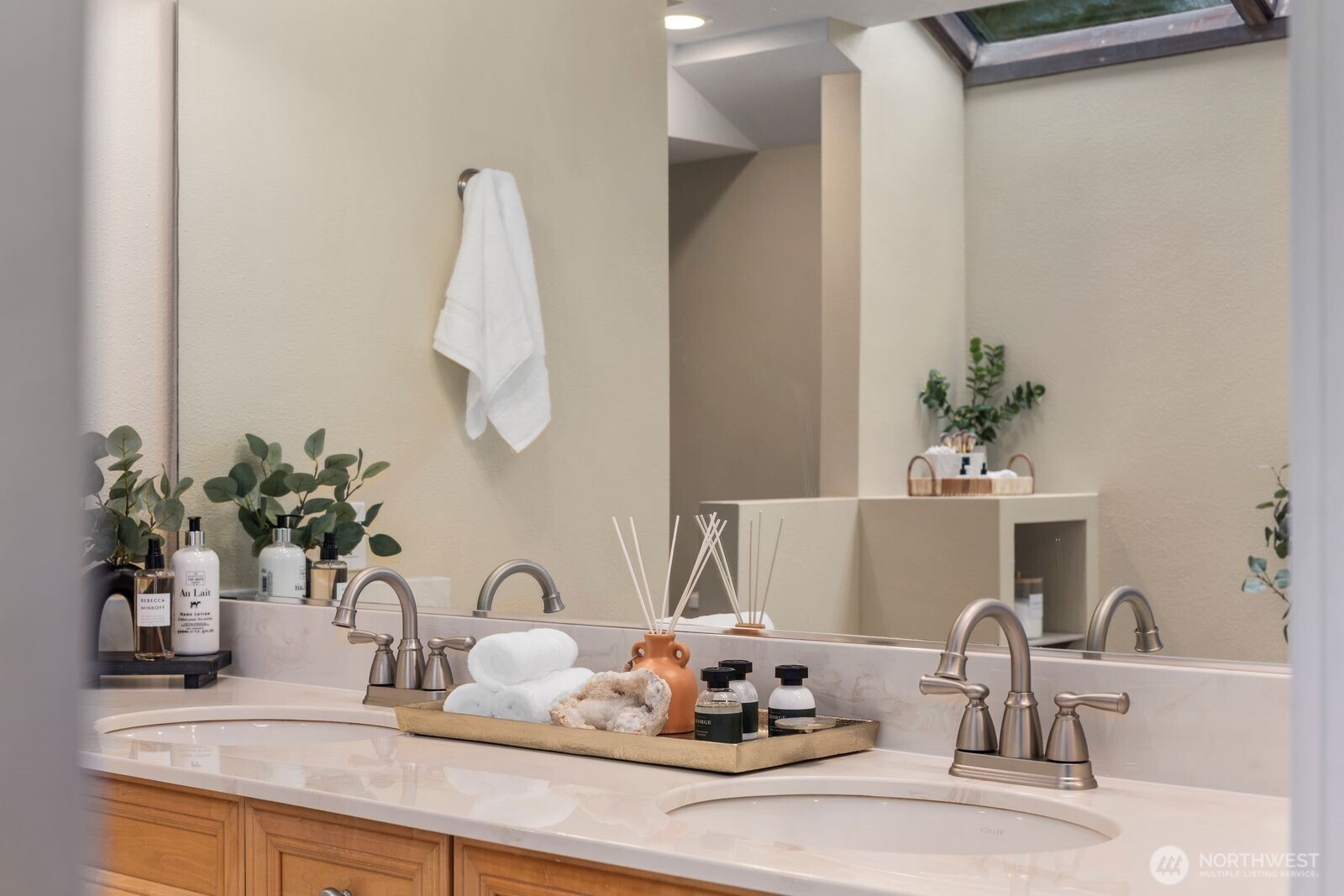 22720 NE 46th Street , Redmond, WA 98053-8205