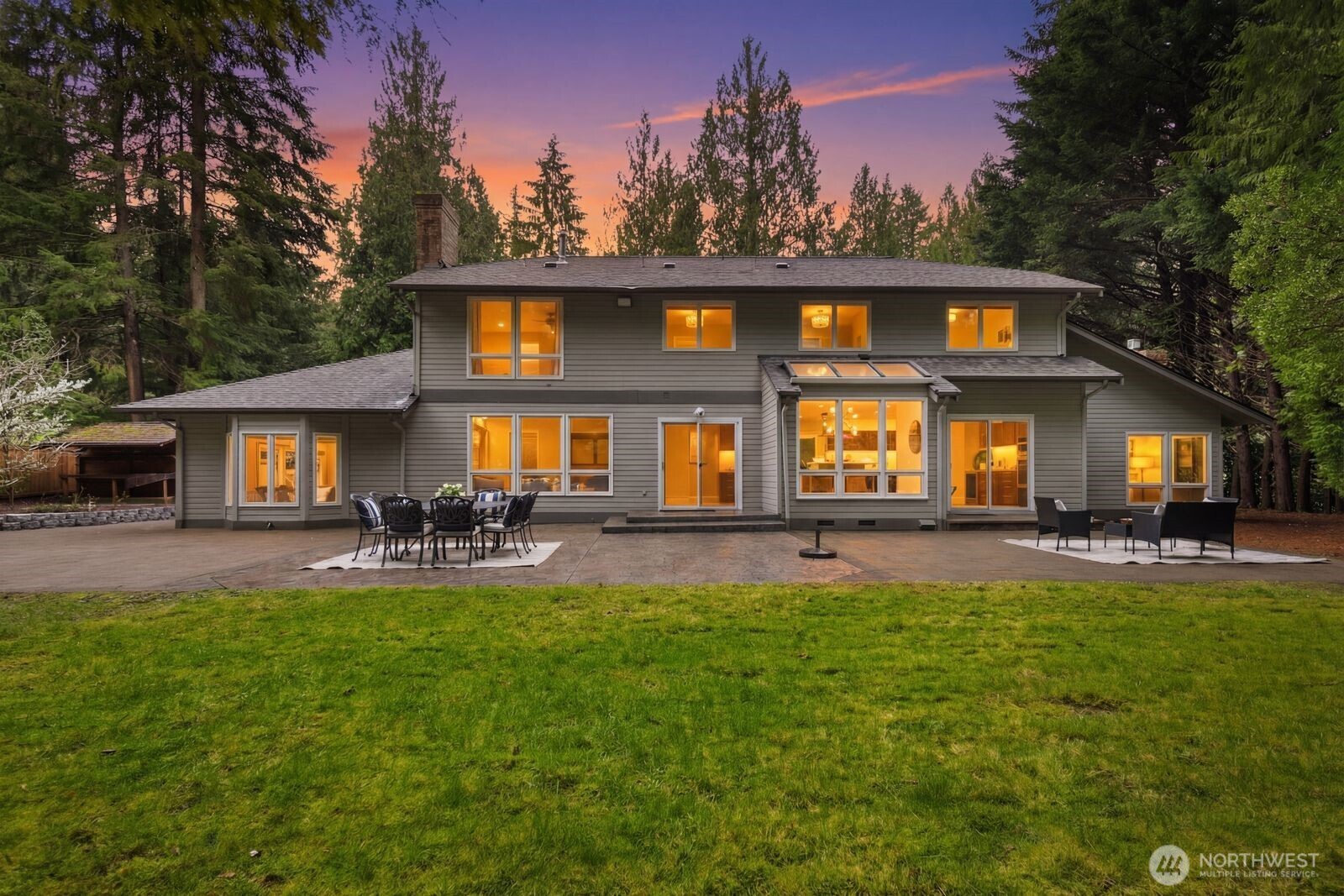 22720 NE 46th Street , Redmond, WA 98053-8205