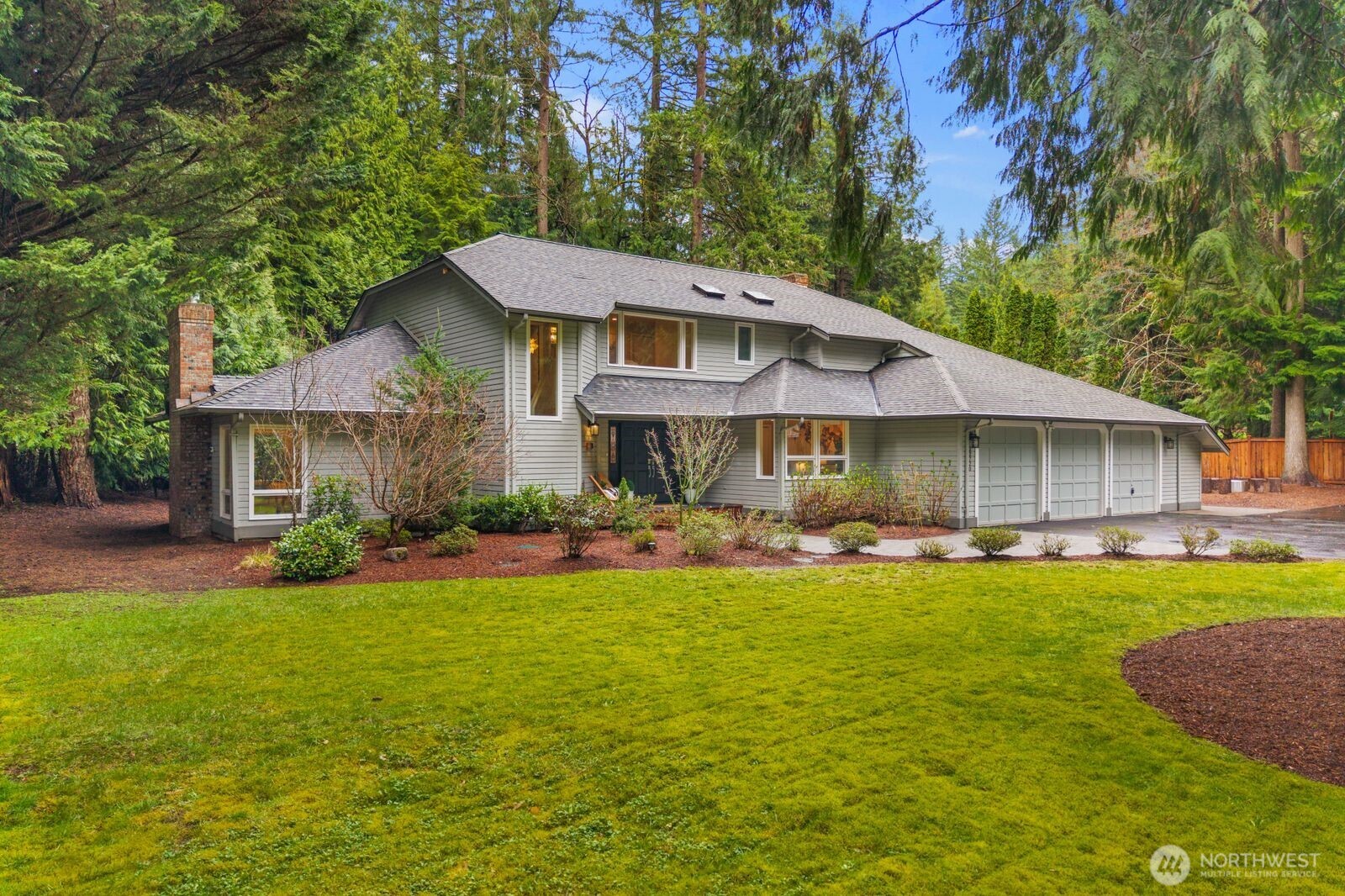 22720 NE 46th Street , Redmond, WA 98053-8205