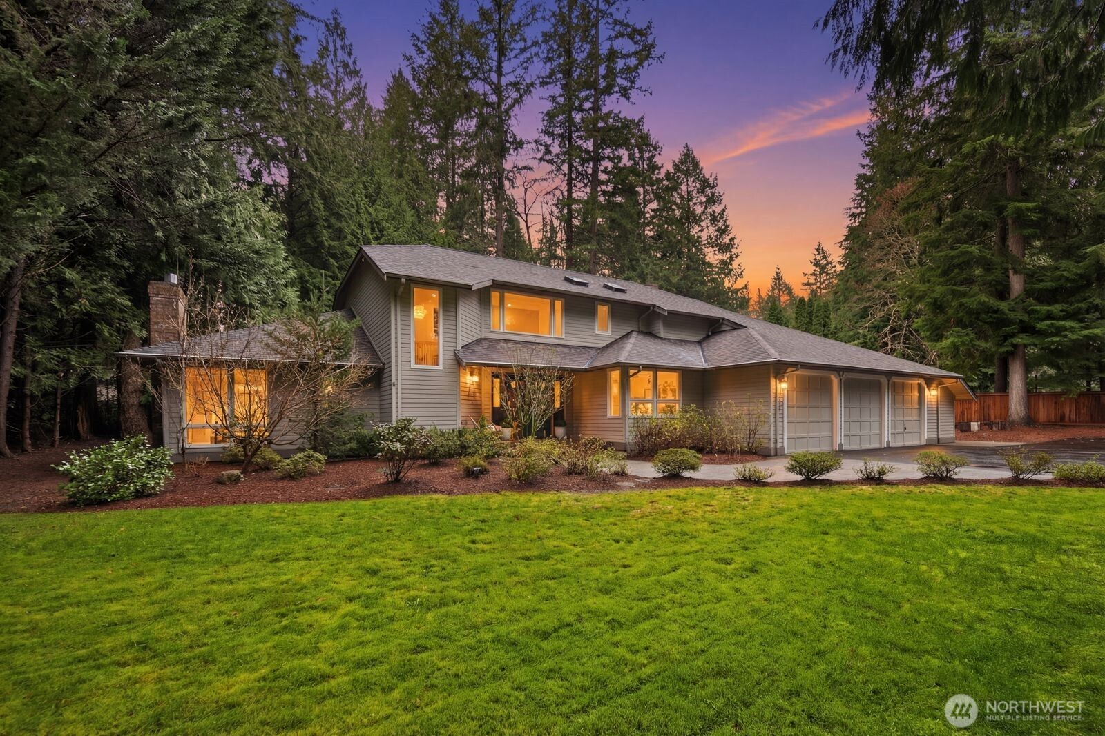 22720 NE 46th Street , Redmond, WA 98053-8205