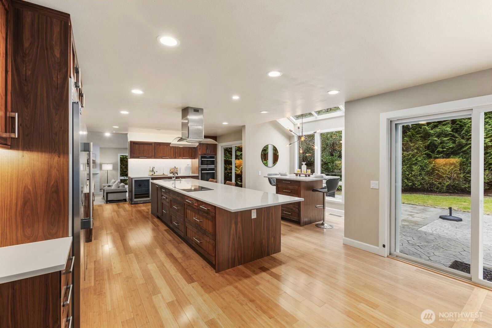 22720 NE 46th Street , Redmond, WA 98053-8205