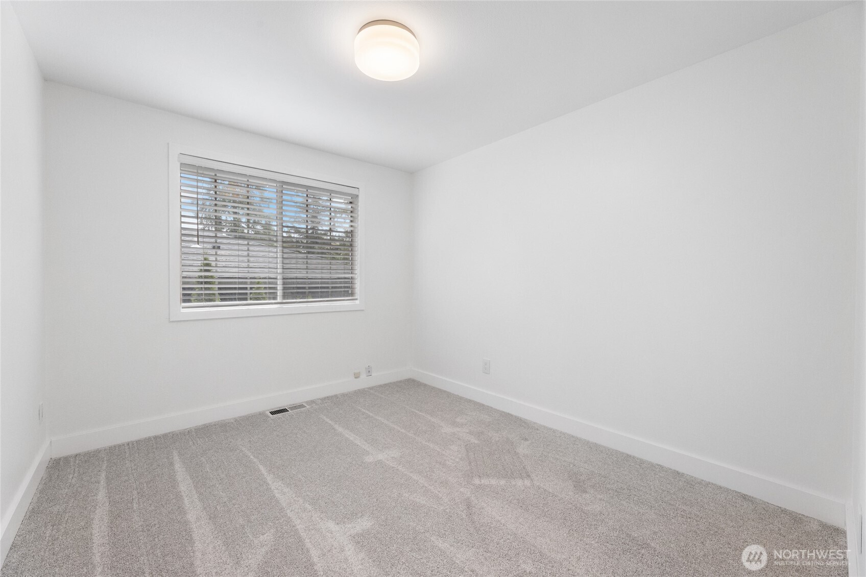 17106 NE 31st Place , Bellevue, WA 98008-2004