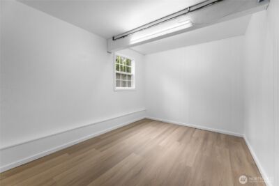 17106 NE 31st Place , Bellevue, WA 98008-2004 - Photo 29