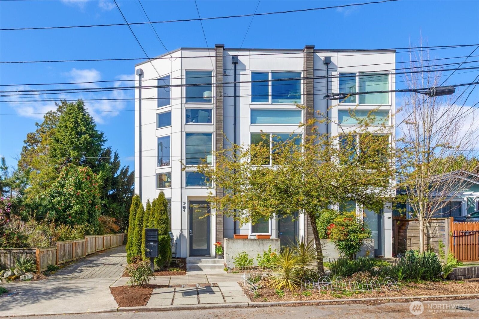 721 24th Avenue S, Seattle, WA 98144-3003