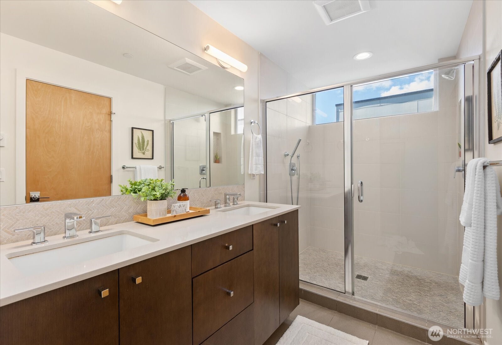 721 24th Avenue S, Seattle, WA 98144-3003