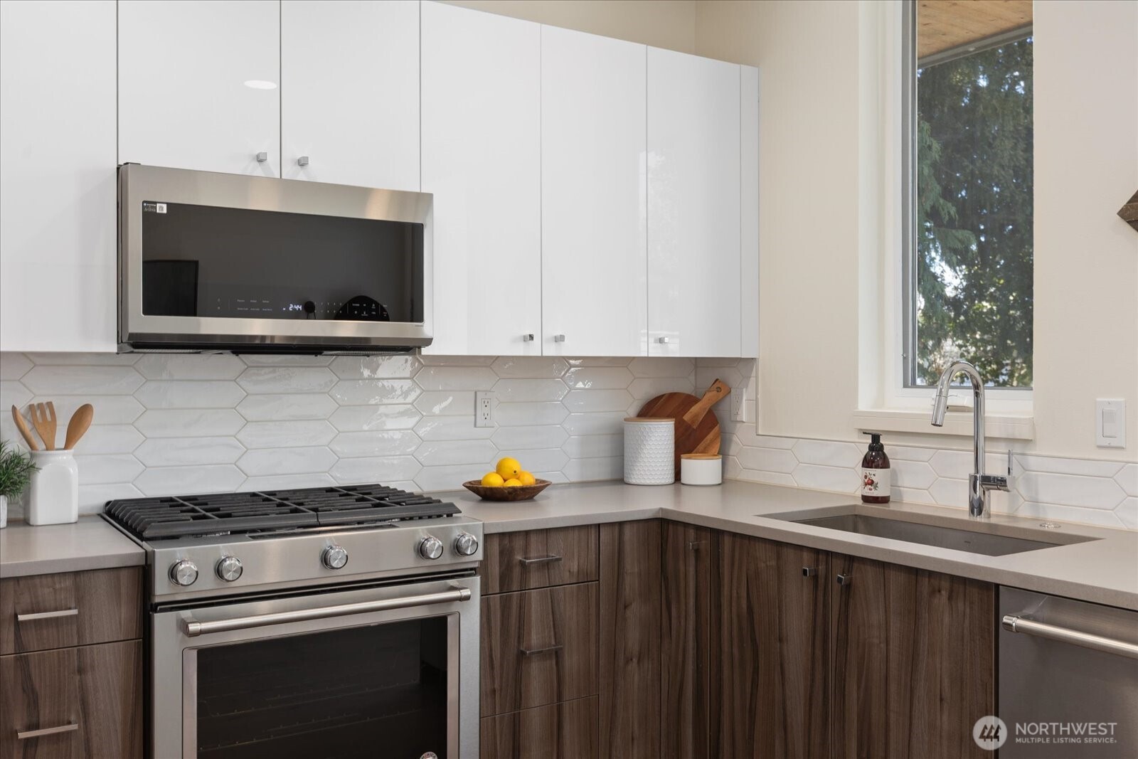 721 24th Avenue S, Seattle, WA 98144-3003