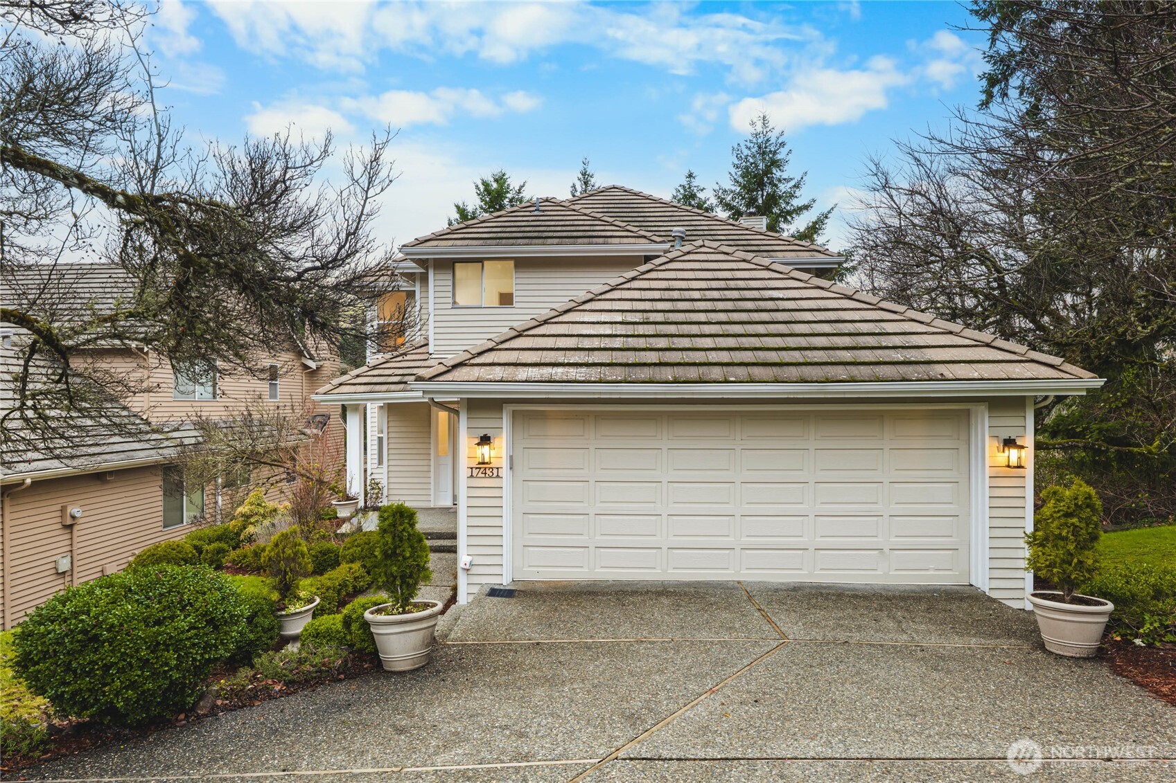 17431 NE 28th Street , Redmond, WA 98052