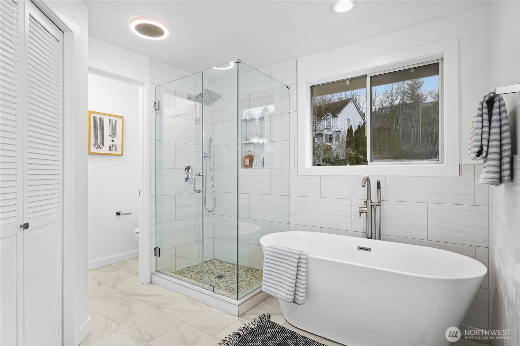 17431 NE 28th Street , Redmond, WA 98052