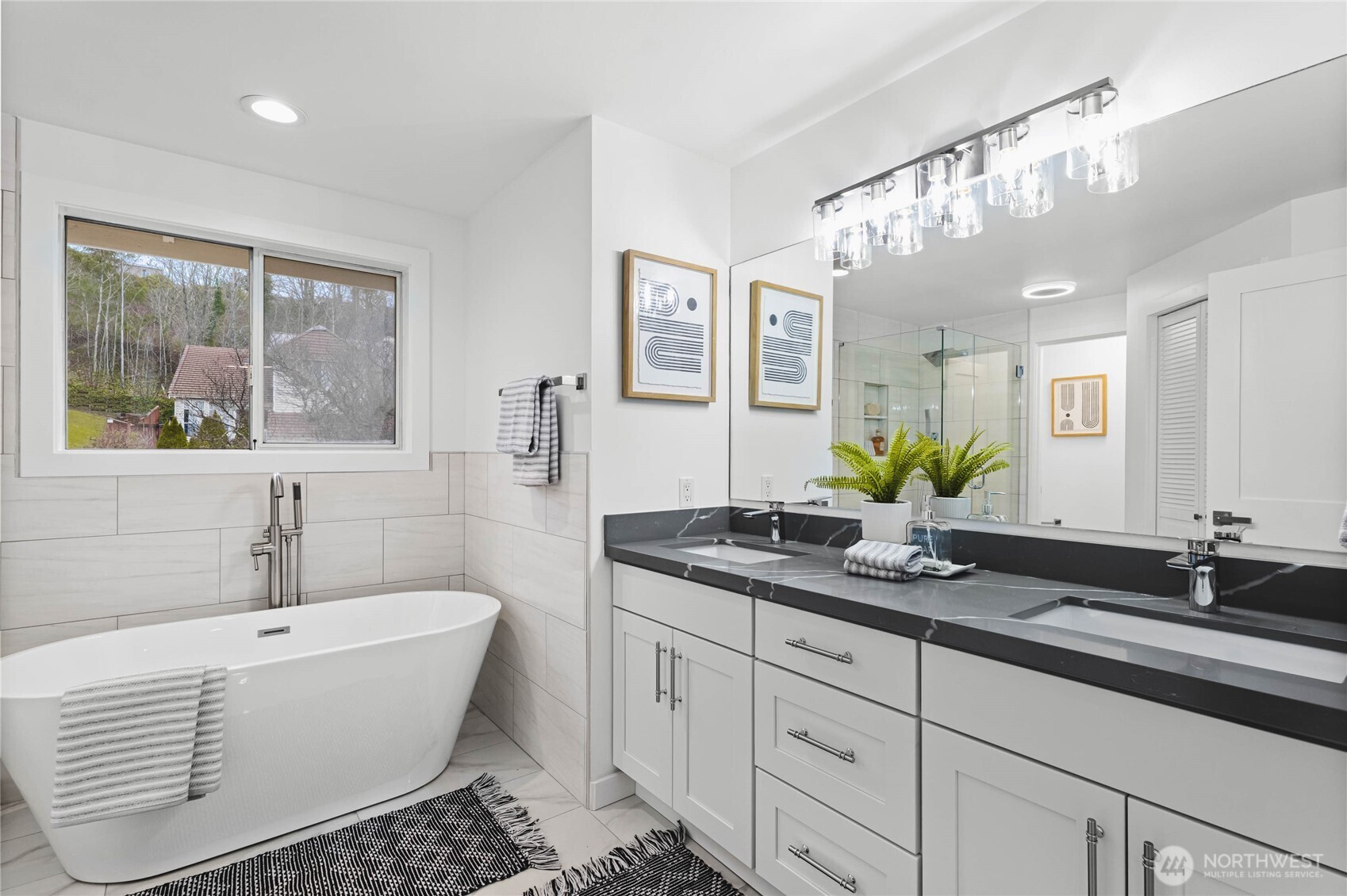 17431 NE 28th Street , Redmond, WA 98052