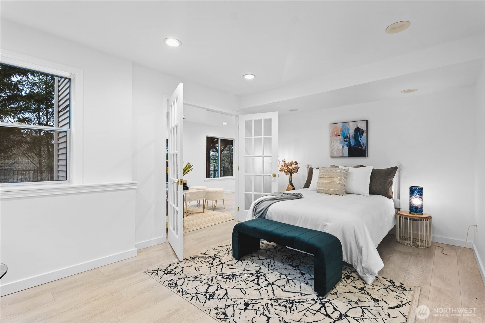 17431 NE 28th Street , Redmond, WA 98052