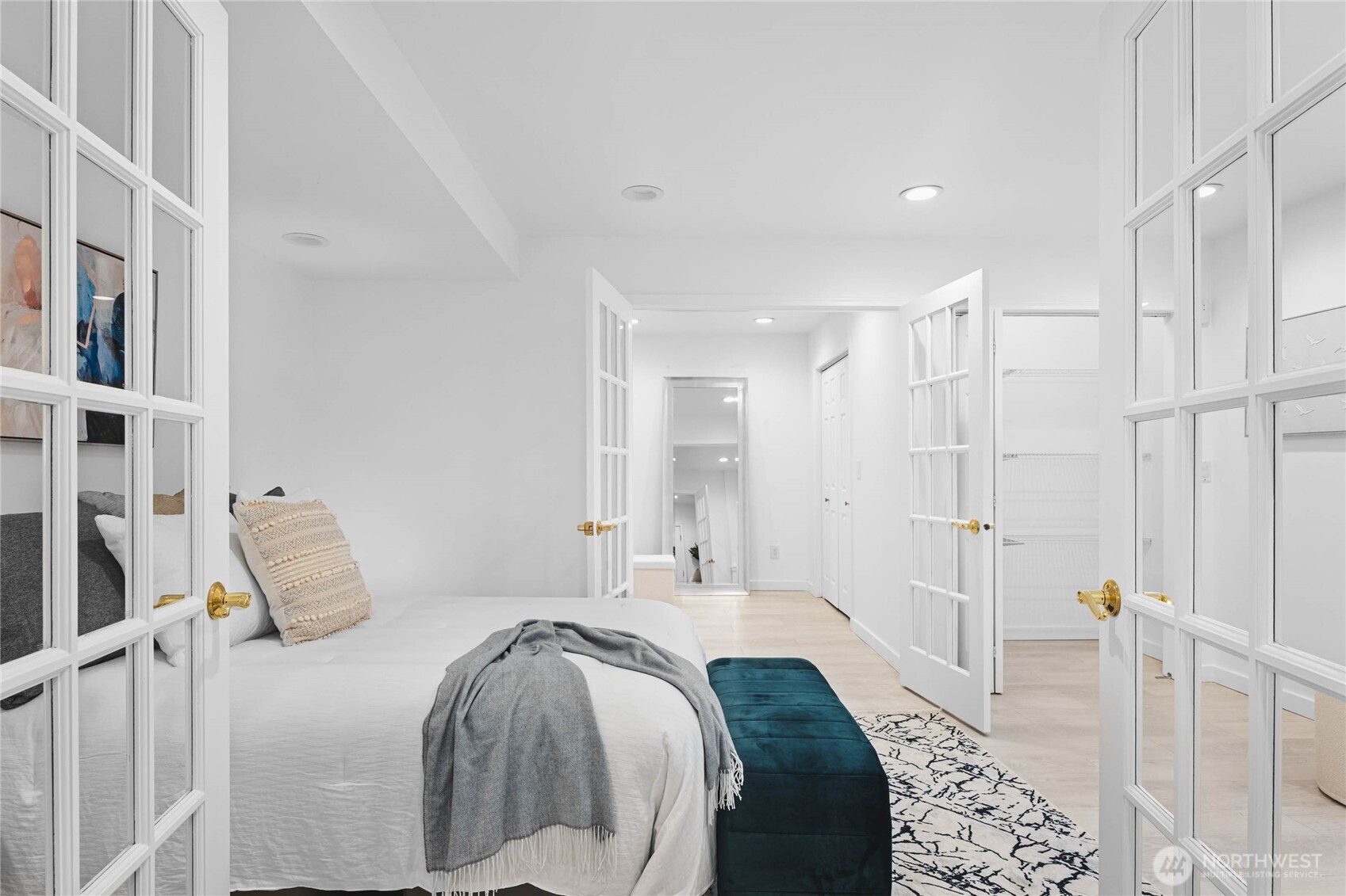 17431 NE 28th Street , Redmond, WA 98052