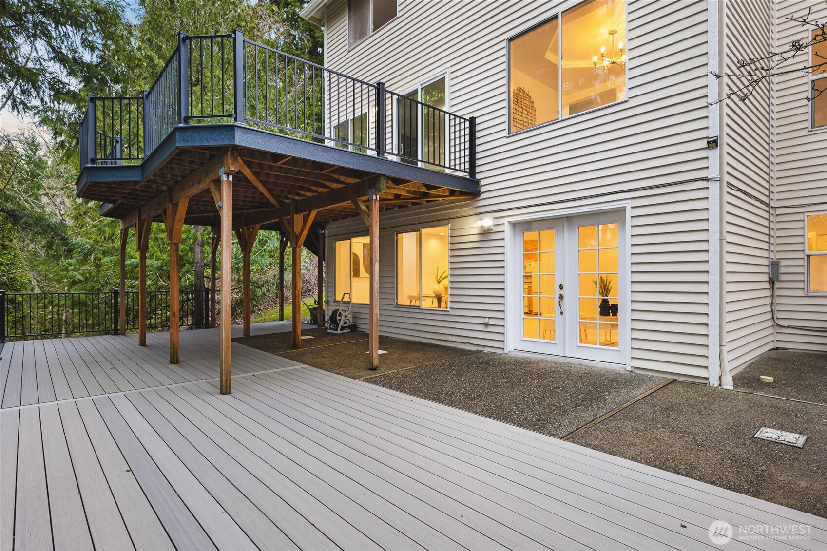 17431 NE 28th Street , Redmond, WA 98052