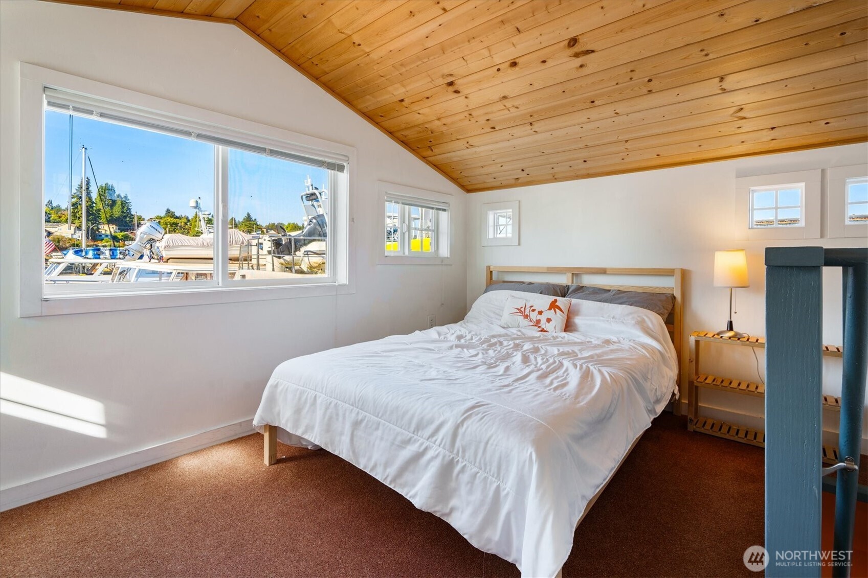 2401 N Northlake Way #L6, Seattle, WA 98103