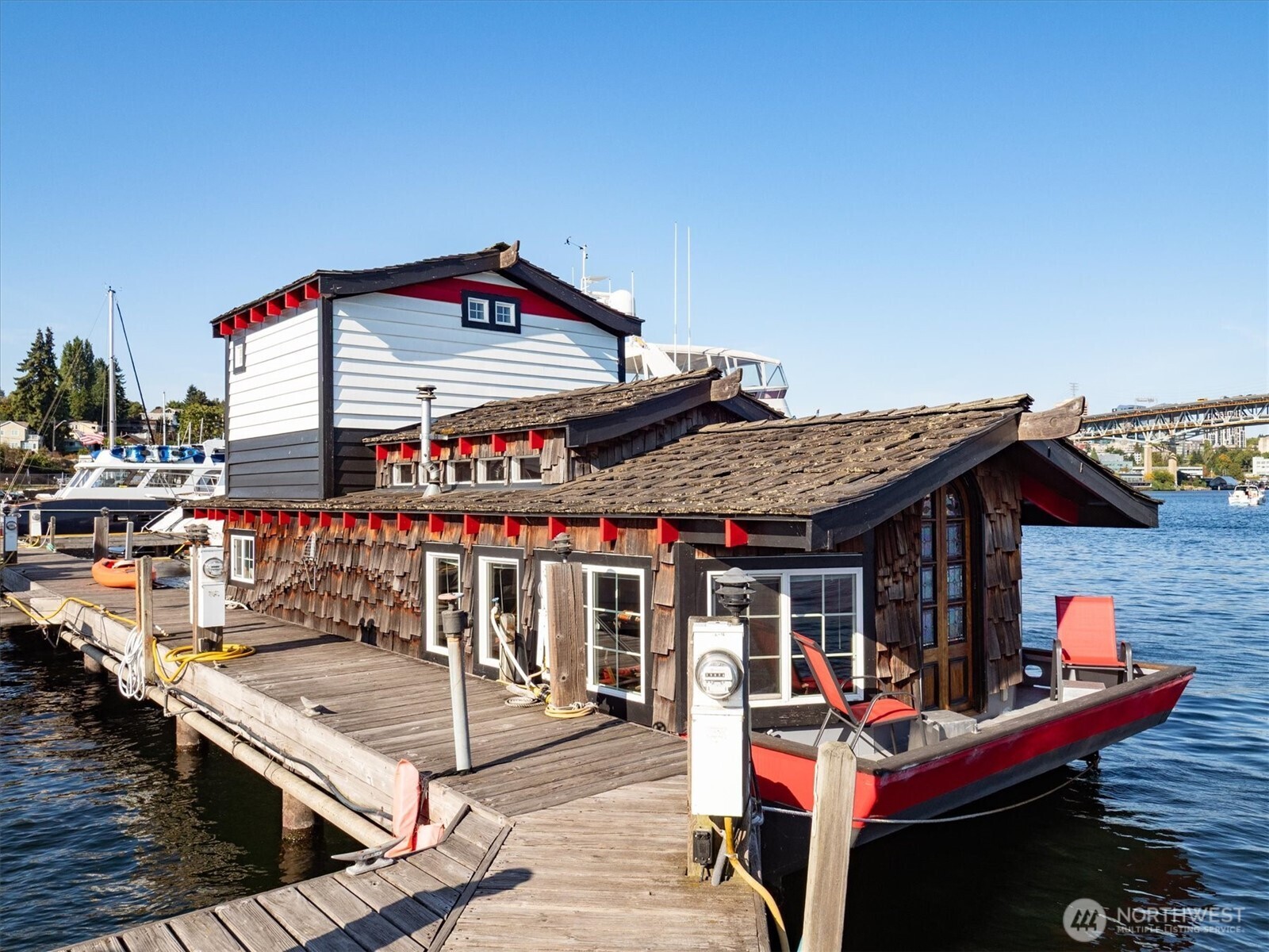 2401 N Northlake Way #L6, Seattle, WA 98103