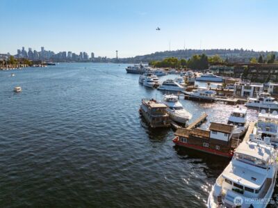 2401 N Northlake Way #L6, Seattle, WA 98103 - Photo 29