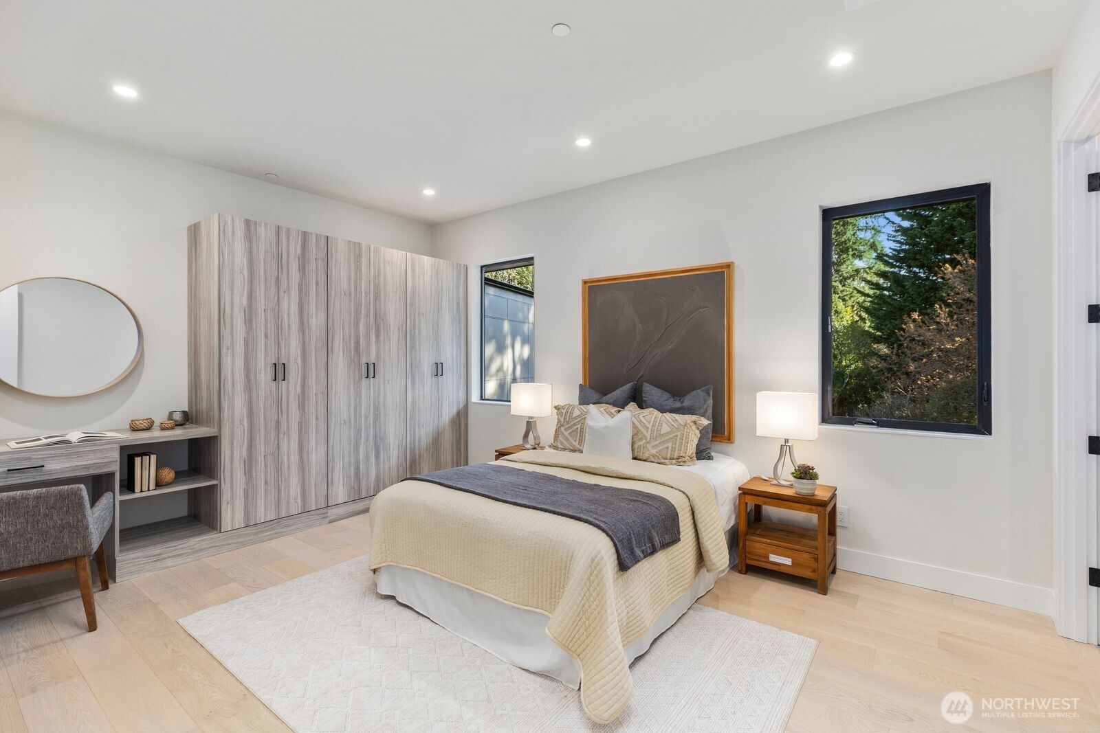 1653 105th Avenue SE, Bellevue, WA 98004