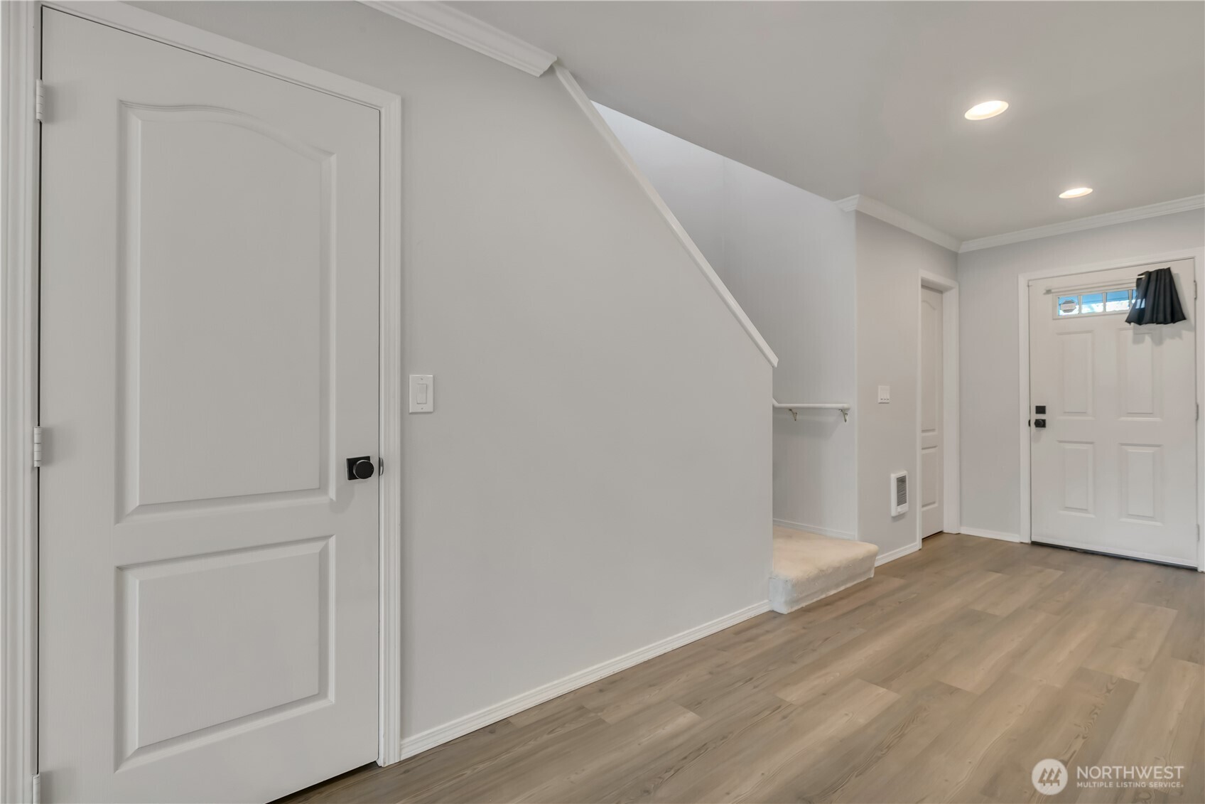 10030 Holly Drive #122, Everett, WA 98204