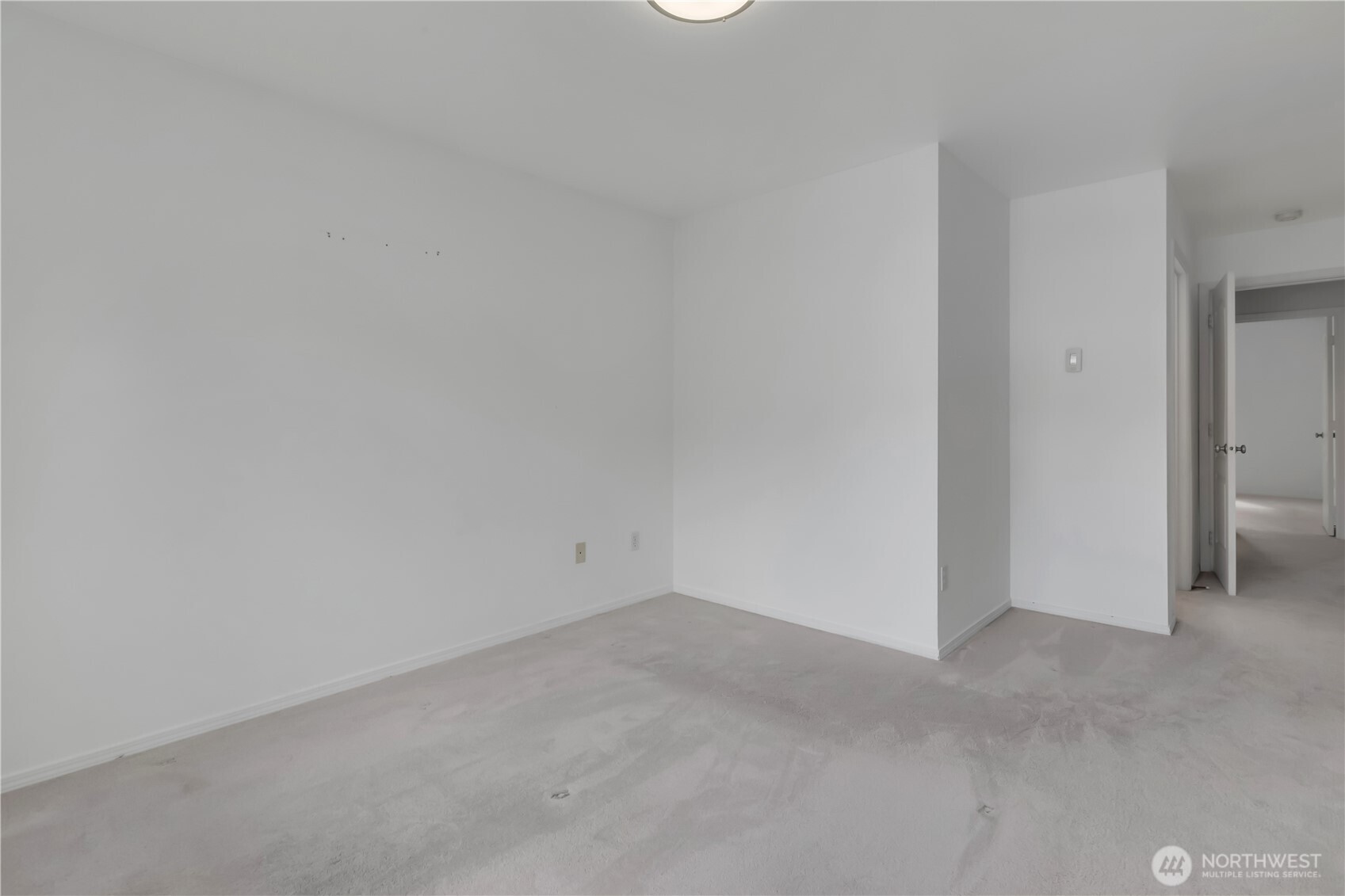 10030 Holly Drive #122, Everett, WA 98204