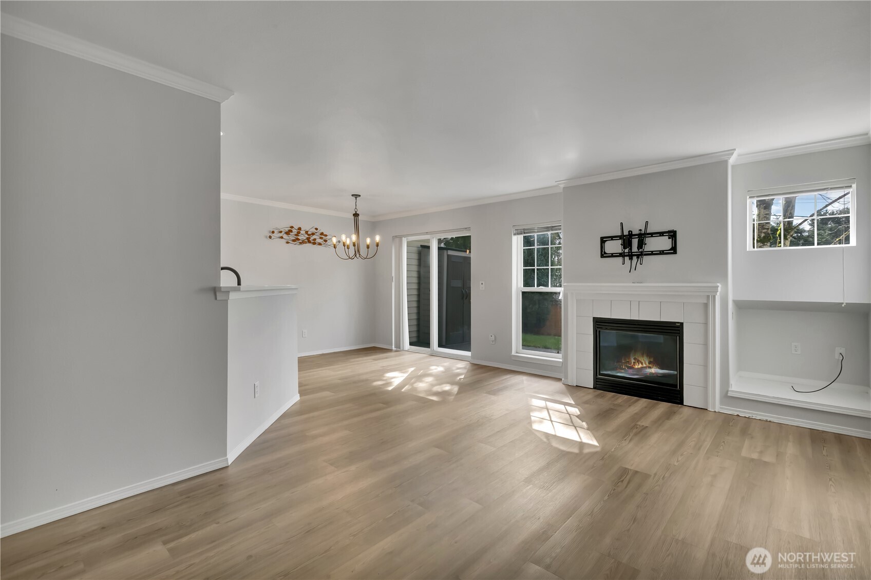 10030 Holly Drive #122, Everett, WA 98204