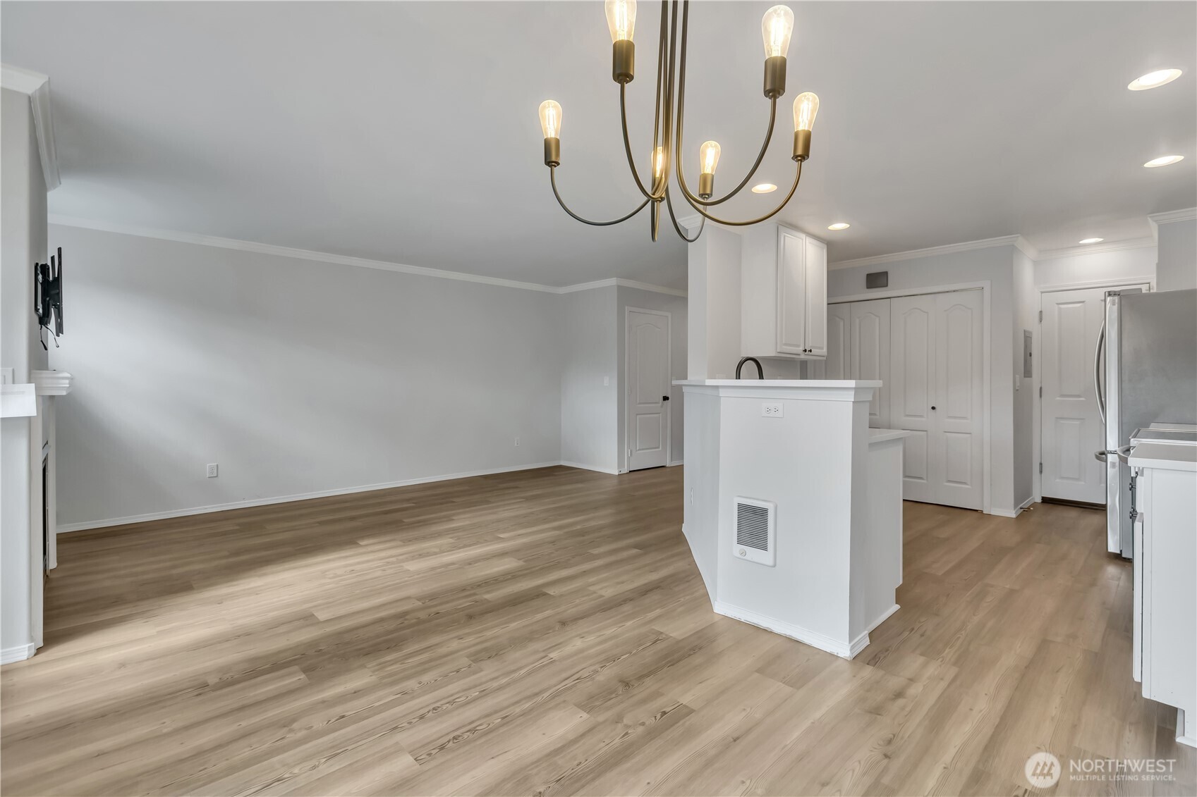 10030 Holly Drive #122, Everett, WA 98204