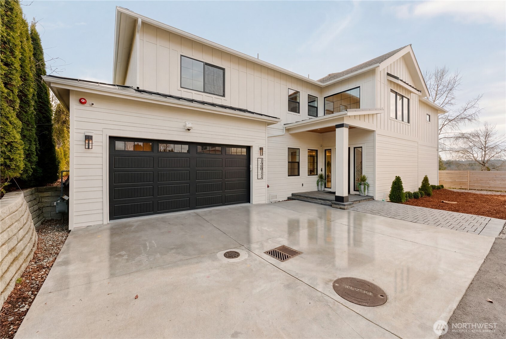 12811 SE 44th Place , Bellevue, WA 98006